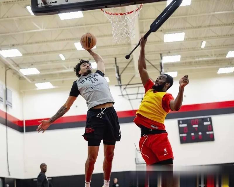 亚博app-开拓者队新闻